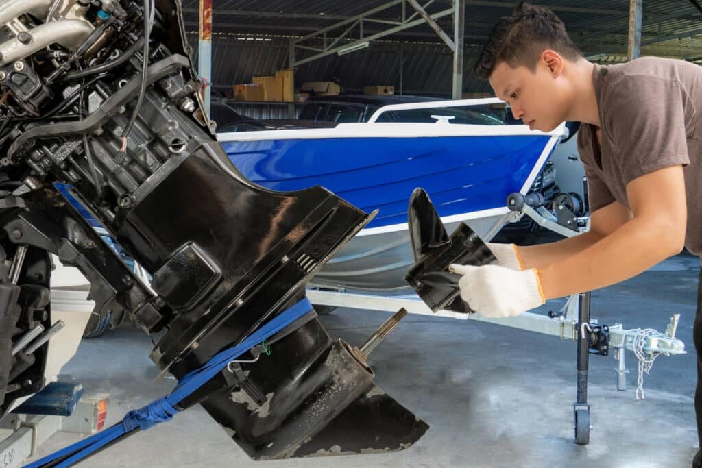 Outboard engine maintenance checklist